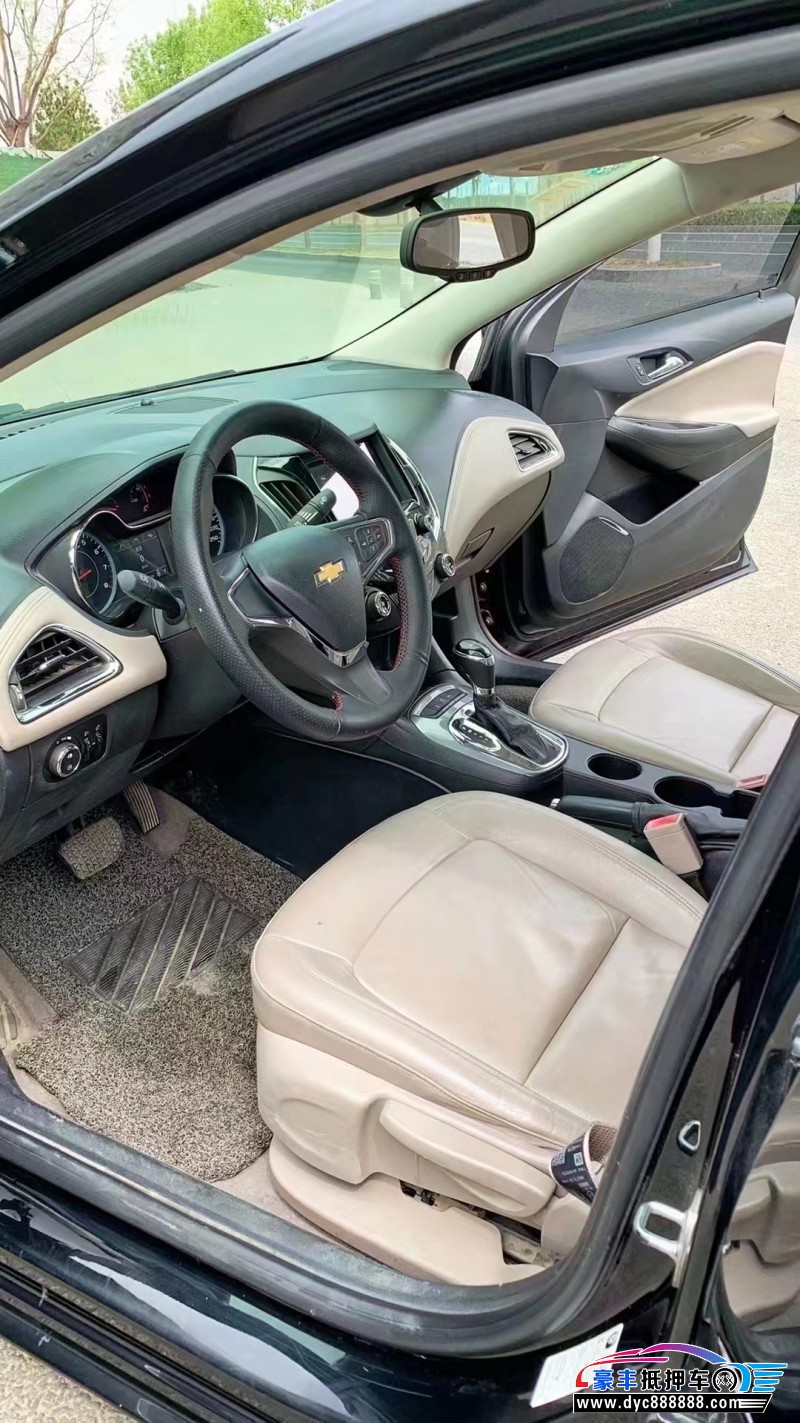 15年雪佛兰科鲁兹轿车抵押车出售