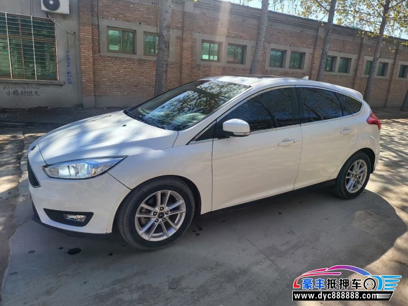 17年福特福克斯轿车抵押车出售
