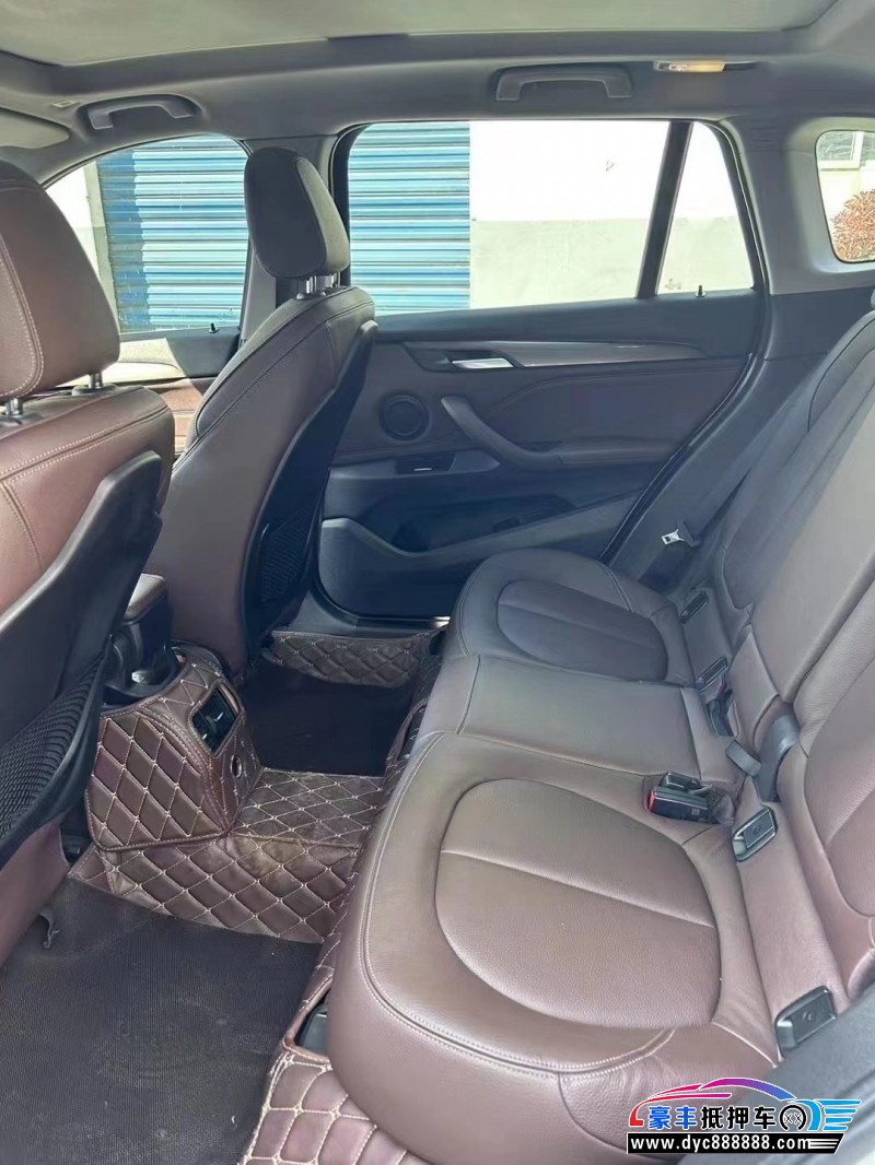 18年宝马X1轿车抵押车出售