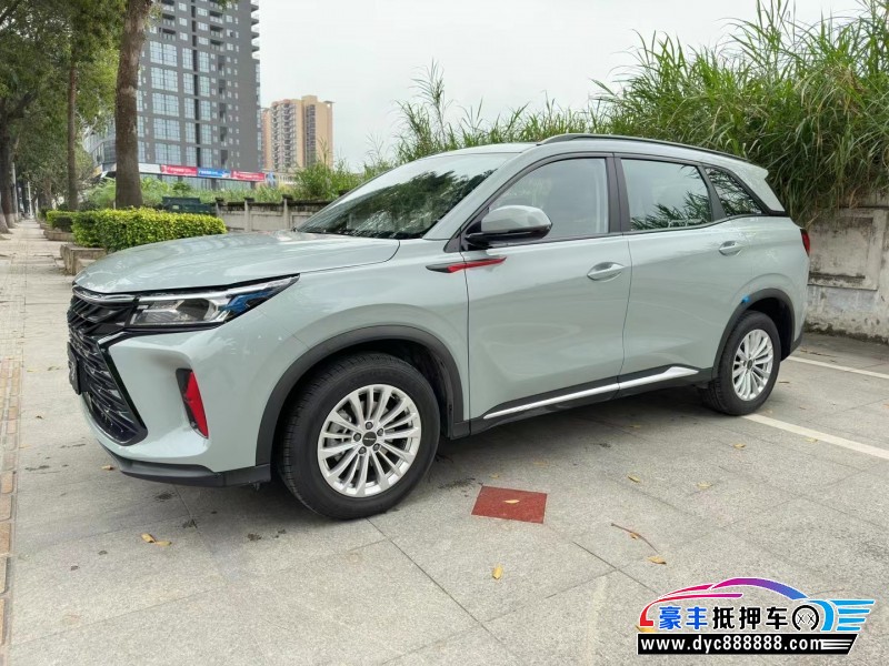 22年东风风光580轿车抵押车出售