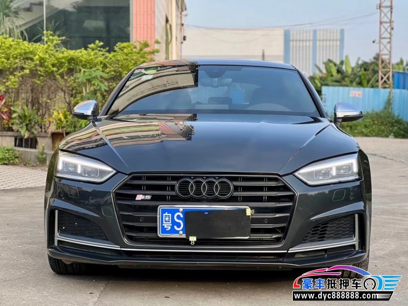 18年奥迪S5轿车抵押车出售