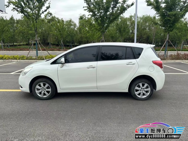 13年丰田逸致轿车抵押车出售