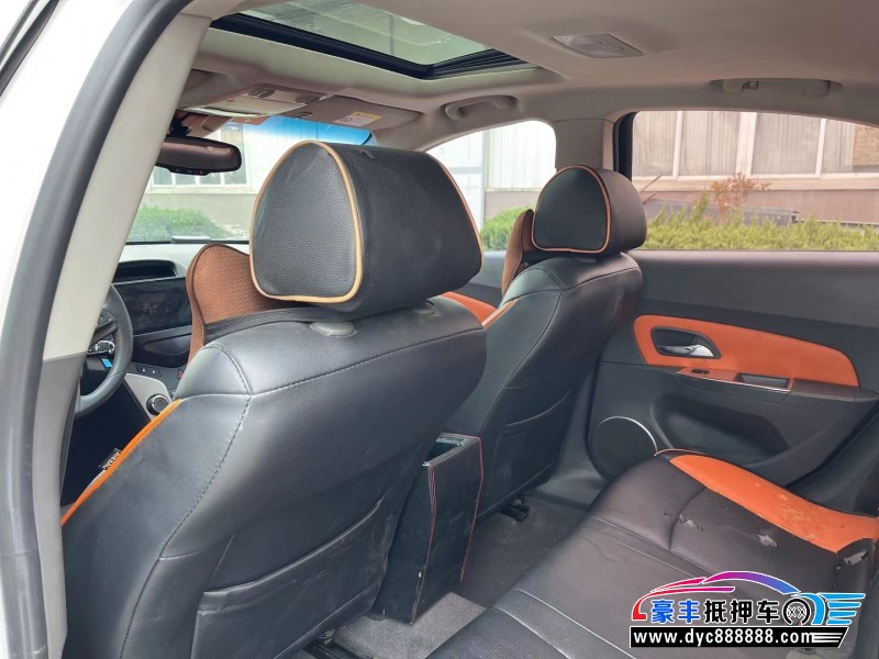 14年雪佛兰科鲁兹轿车抵押车出售