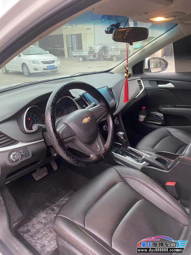 18年雪佛兰科沃兹轿车抵押车出售