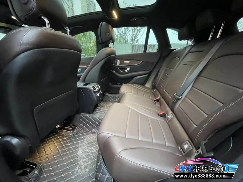 20年奔驰GLC轿车抵押车出售