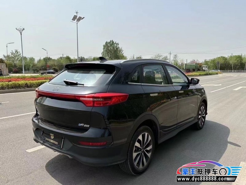 22年威马汽车ex5轿车抵押车出售