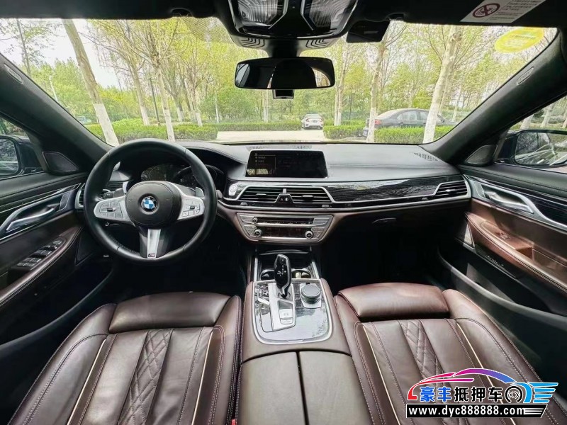 21年宝马7系轿车抵押车出售