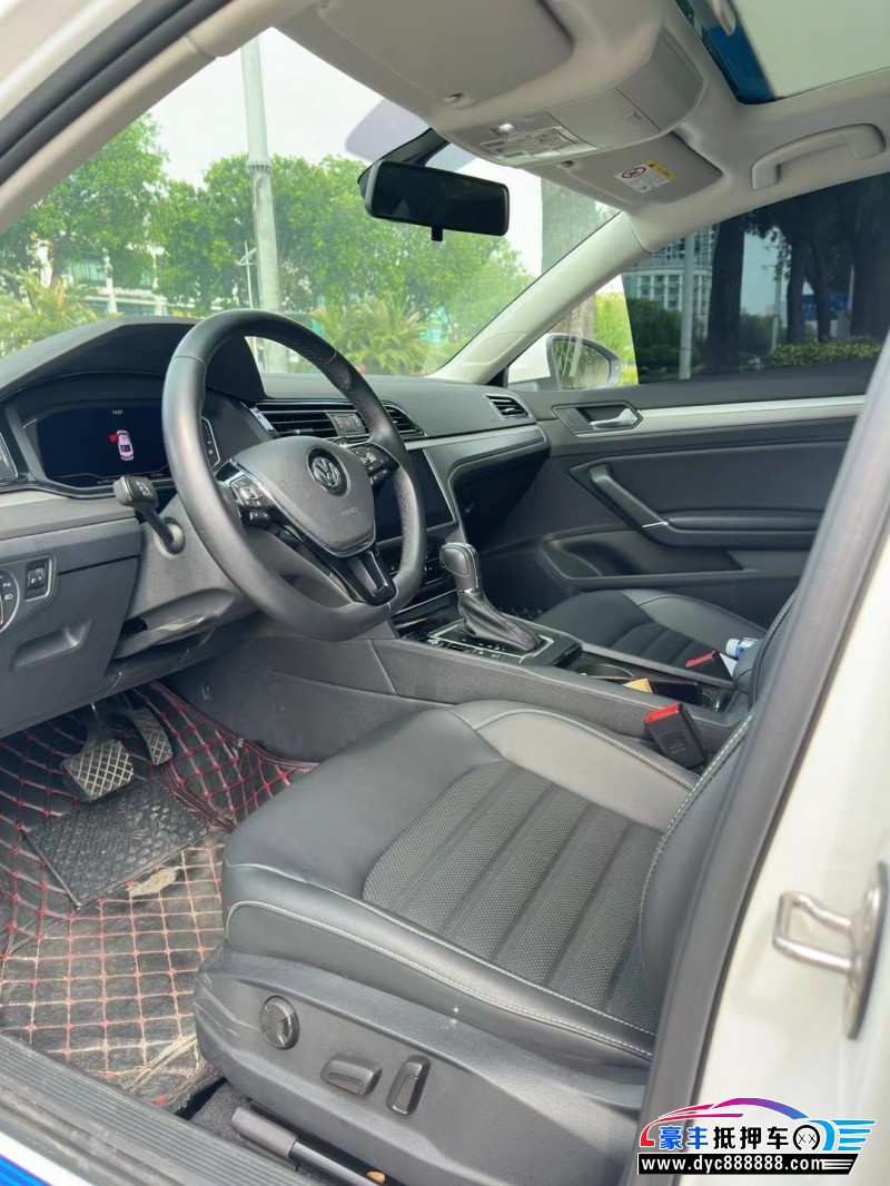 22年大众凌渡轿车抵押车出售