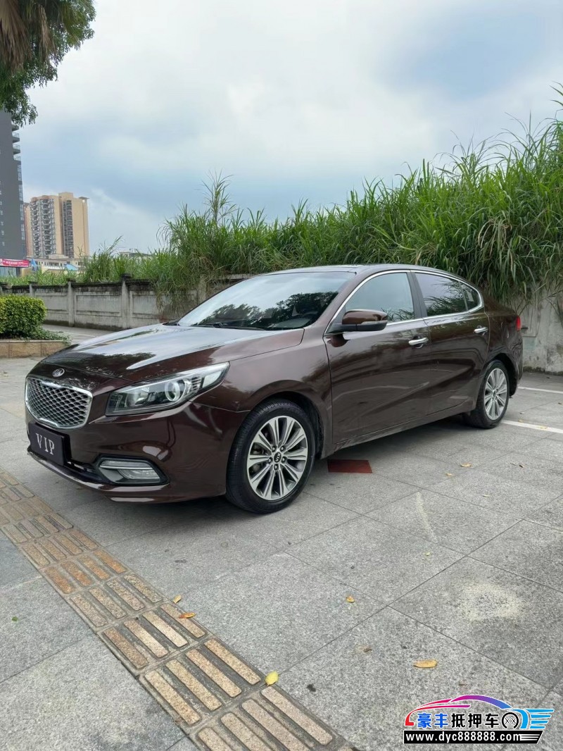 17年起亚K4轿车抵押车出售