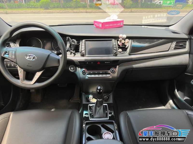 18年现代名图轿车抵押车出售