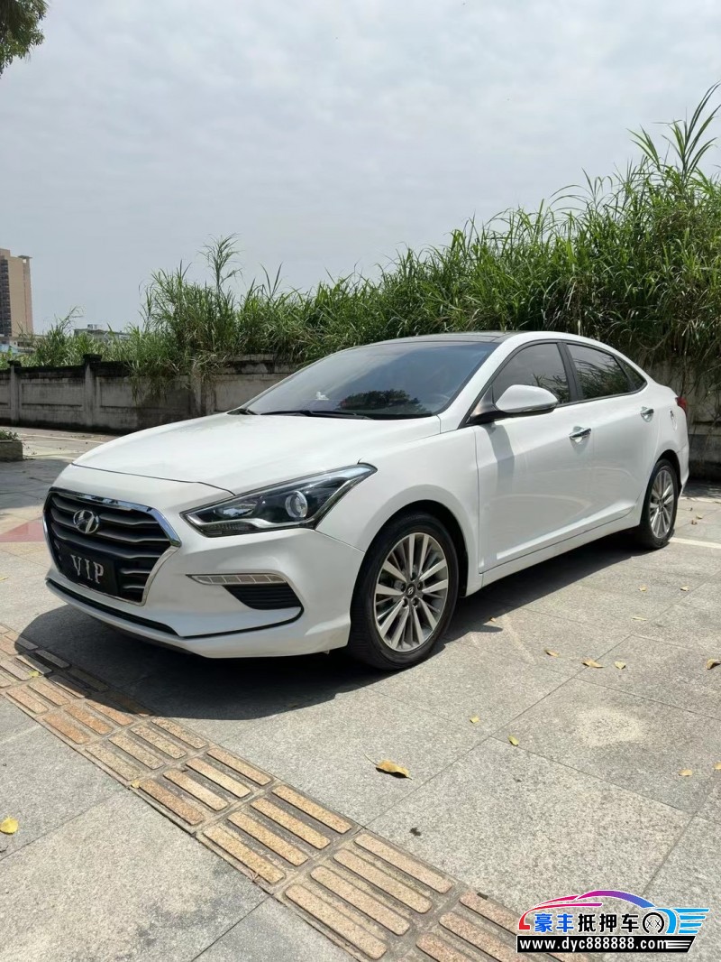 18年现代名图轿车抵押车出售