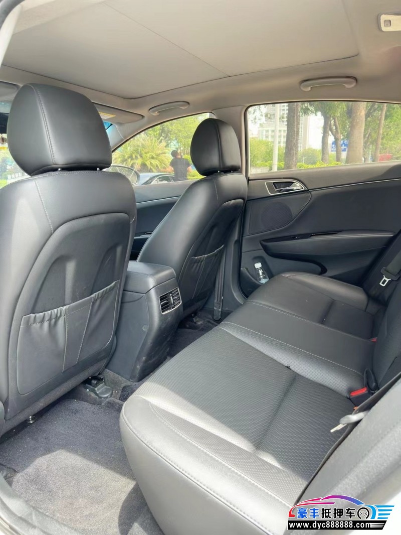 18年现代名图轿车抵押车出售