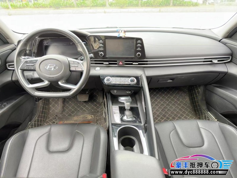 21年现代伊兰特轿车抵押车出售