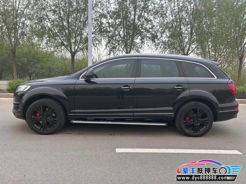 12年奥迪Q7轿车抵押车出售