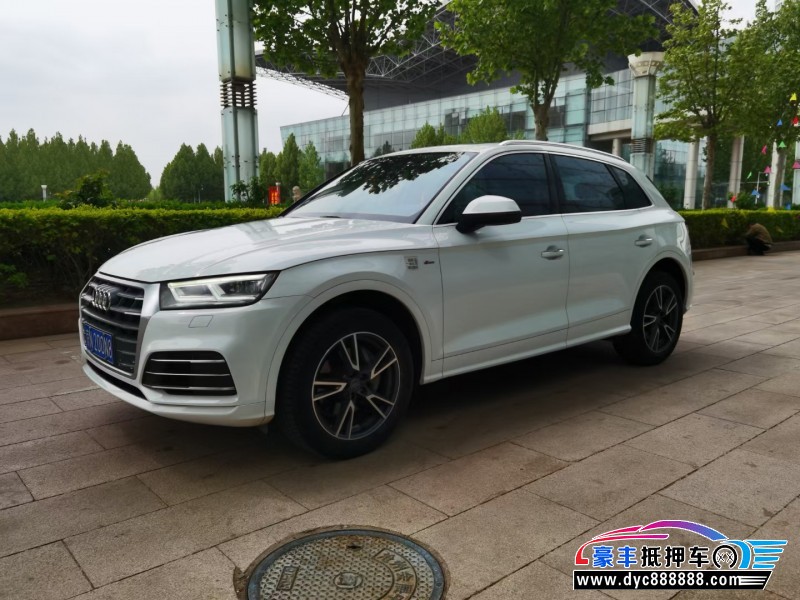 19年奥迪Q5轿车抵押车出售