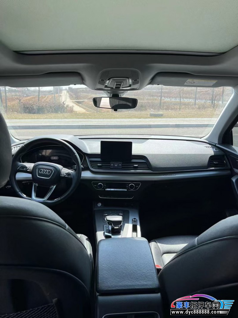 19年奥迪Q5轿车抵押车出售