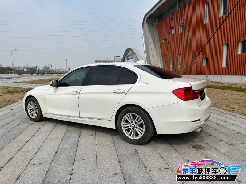 15年宝马3系轿车抵押车出售