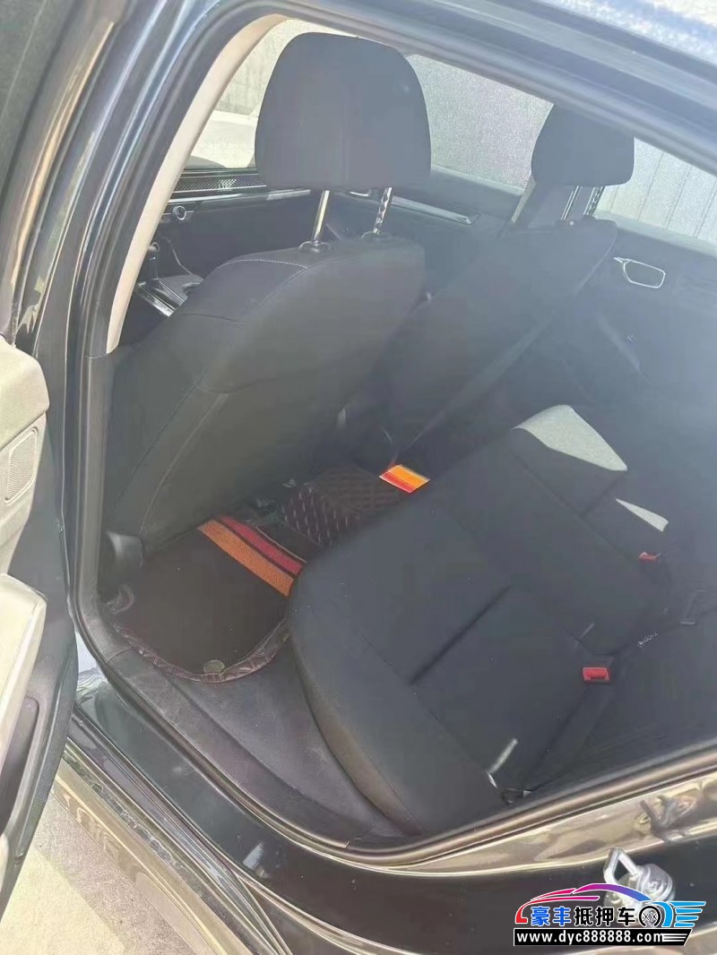 22年本田思域轿车抵押车出售