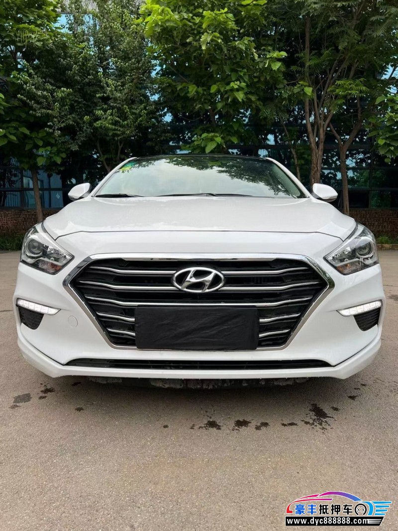 19年现代名图轿车抵押车出售