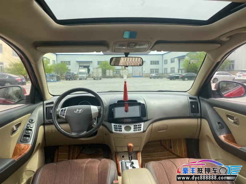 11年现代悦动轿车抵押车出售