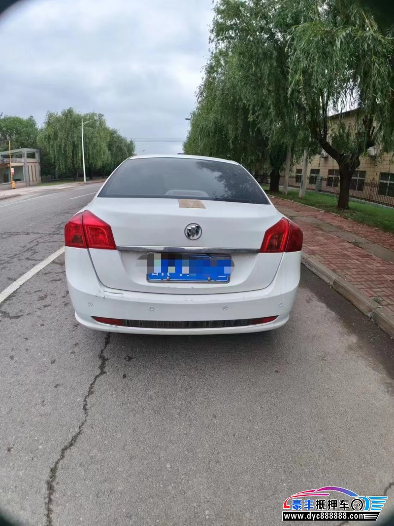 16年别克凯越轿车抵押车出售