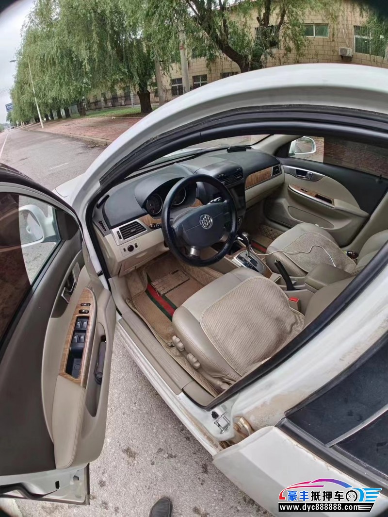 16年别克凯越轿车抵押车出售