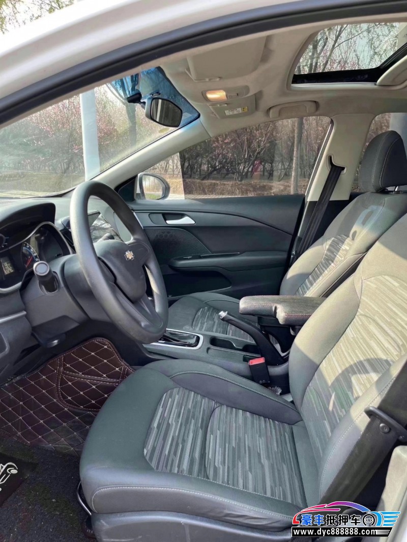 18年雪佛兰科沃兹轿车抵押车出售