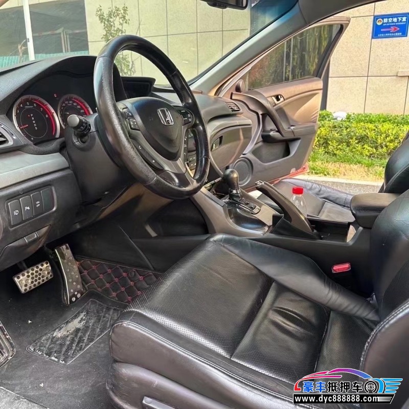 12年本田思铂睿轿车抵押车出售