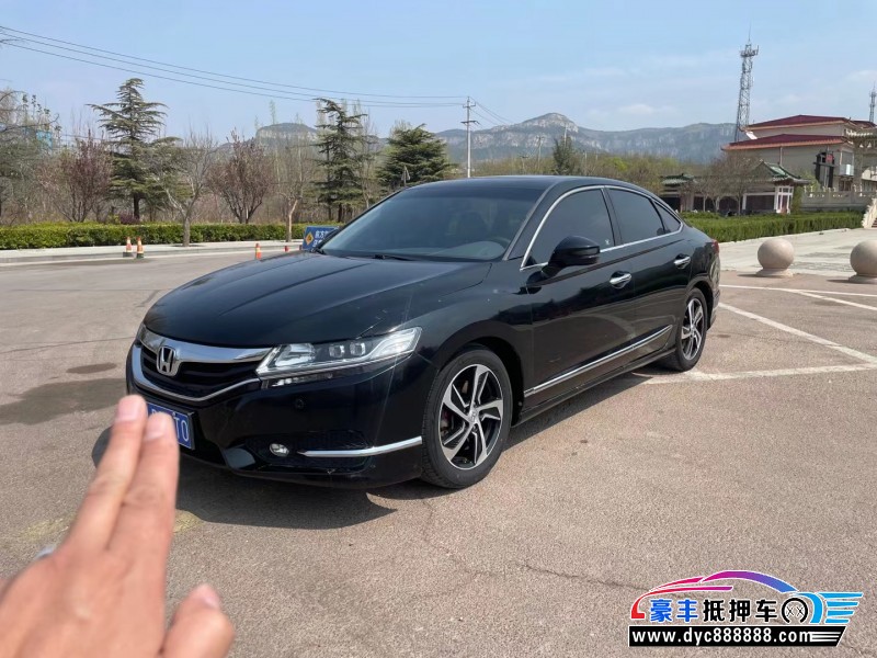 16年本田思铂睿轿车抵押车出售