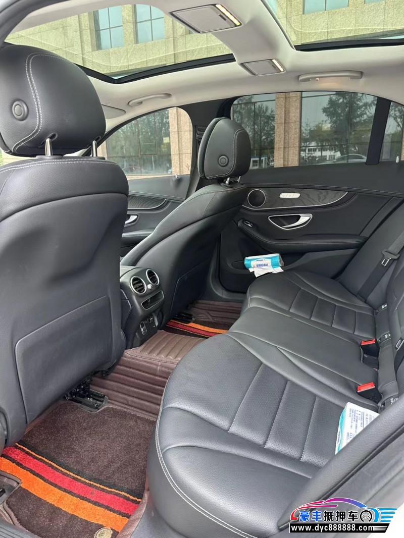 20年奔驰C级轿车抵押车出售