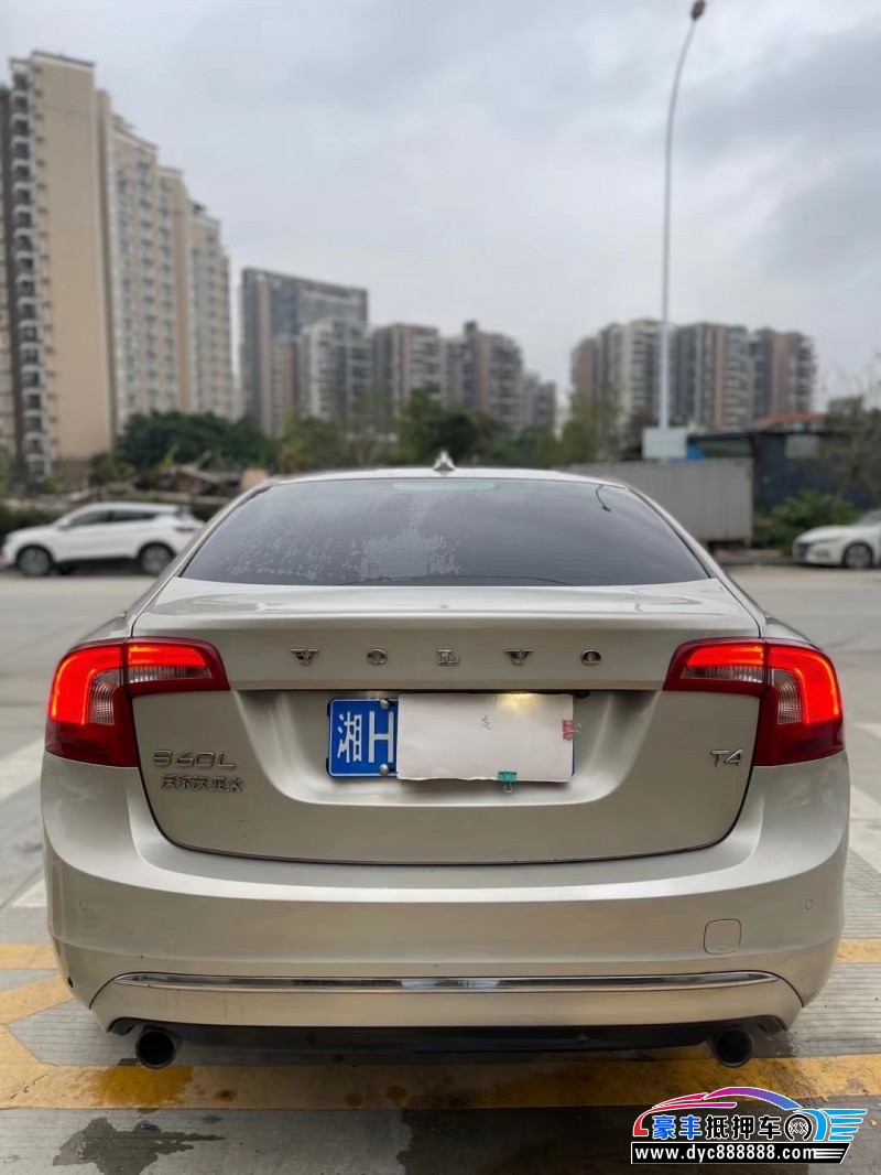 17年沃尔沃S60L轿车抵押车出售