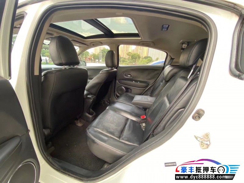 16年本田缤智轿车抵押车出售