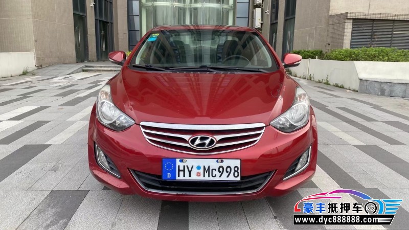 13年现代朗动轿车抵押车出售