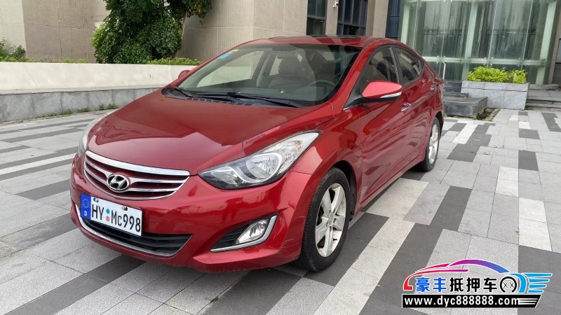 13年现代朗动轿车抵押车出售