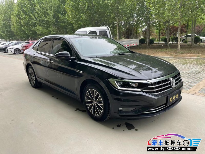 19年大众速腾轿车抵押车出售