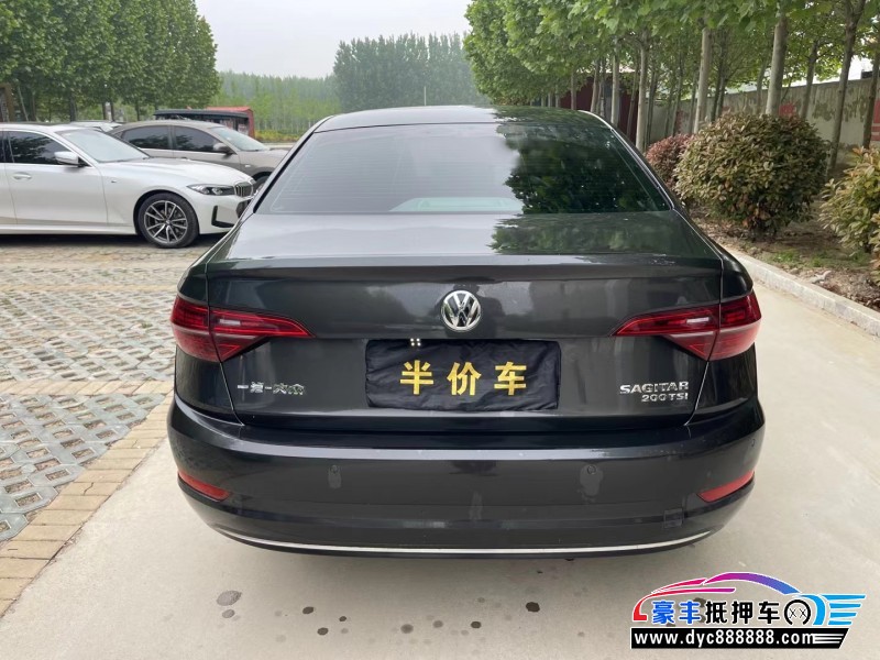 19年大众速腾轿车抵押车出售