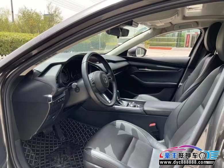 20年马自达昂克赛拉轿车抵押车出售