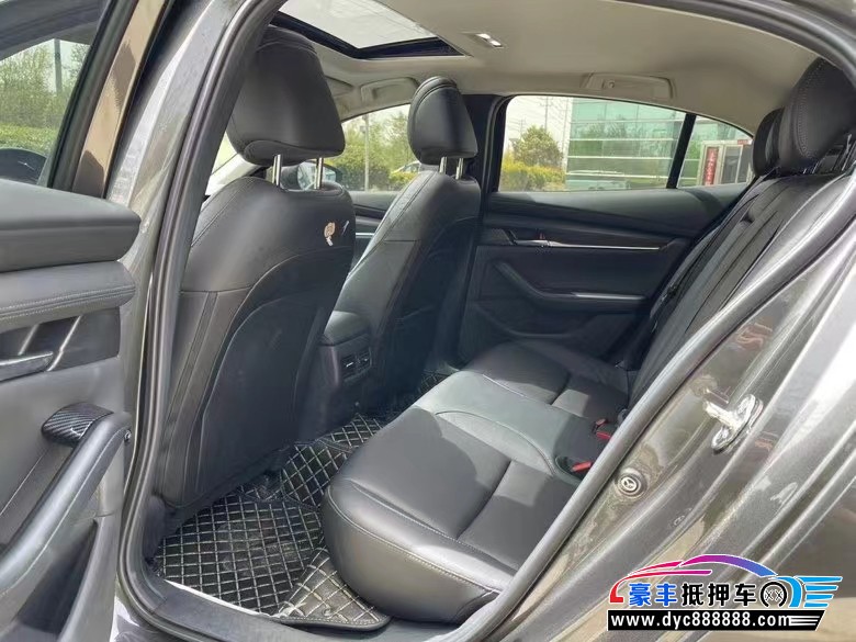 20年马自达昂克赛拉轿车抵押车出售