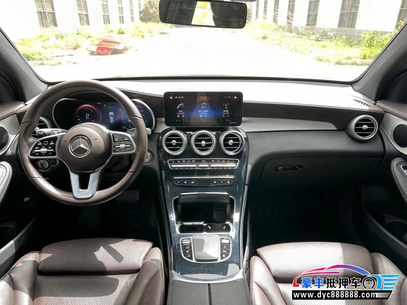 20年奔驰GLC轿车抵押车出售