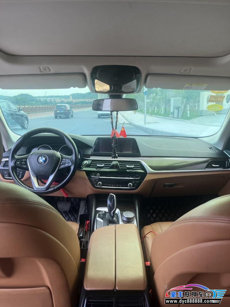 18年宝马5系轿车抵押车出售