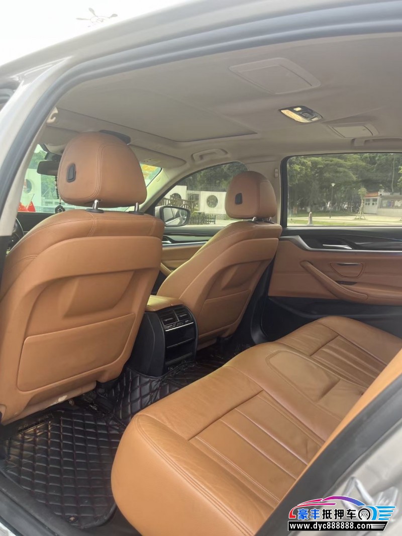 18年宝马5系轿车抵押车出售