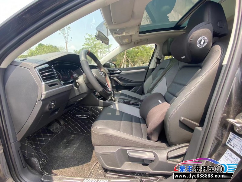 20年大众速腾轿车抵押车出售