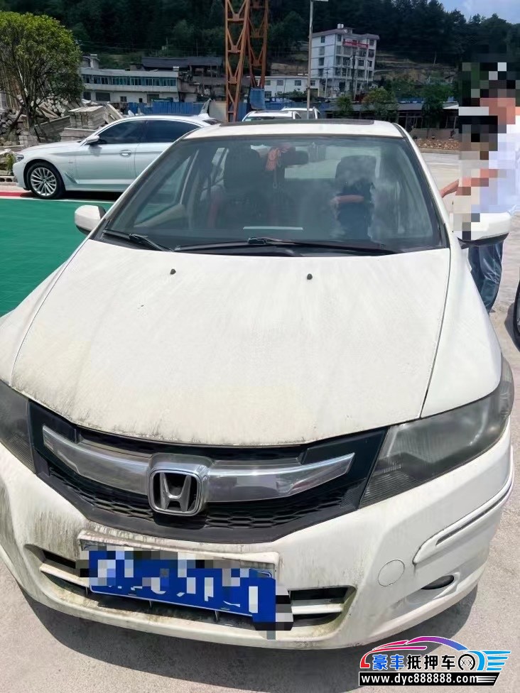 10年本田锋范轿车抵押车出售