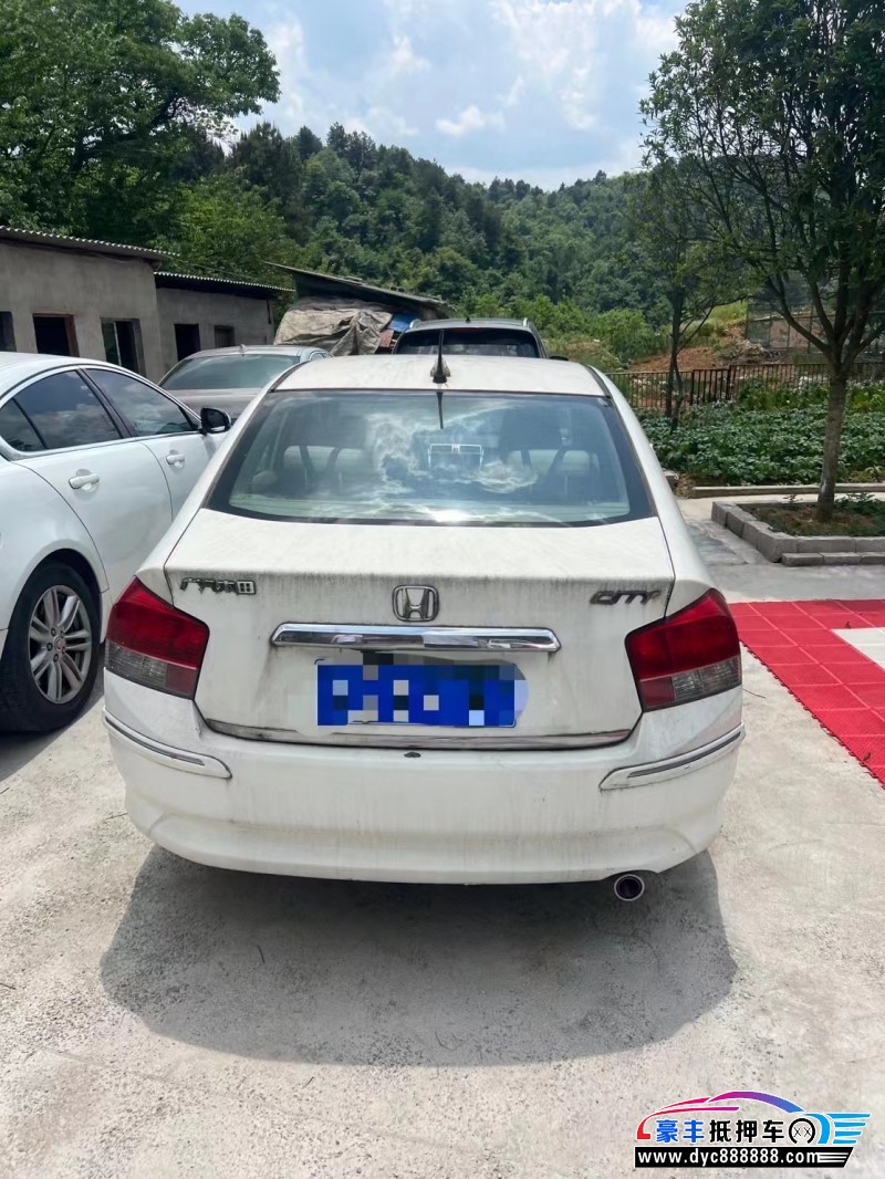 10年本田锋范轿车抵押车出售