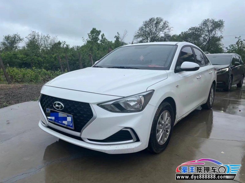 21年现代悦动轿车抵押车出售