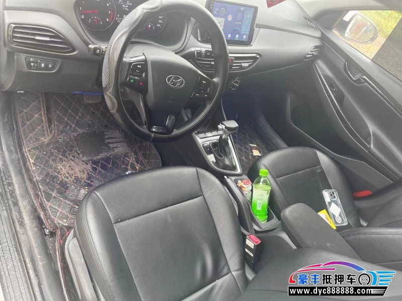 21年现代悦动轿车抵押车出售