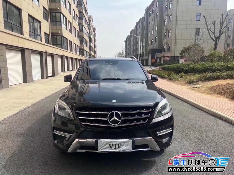 12年奔驰ML轿车抵押车出售