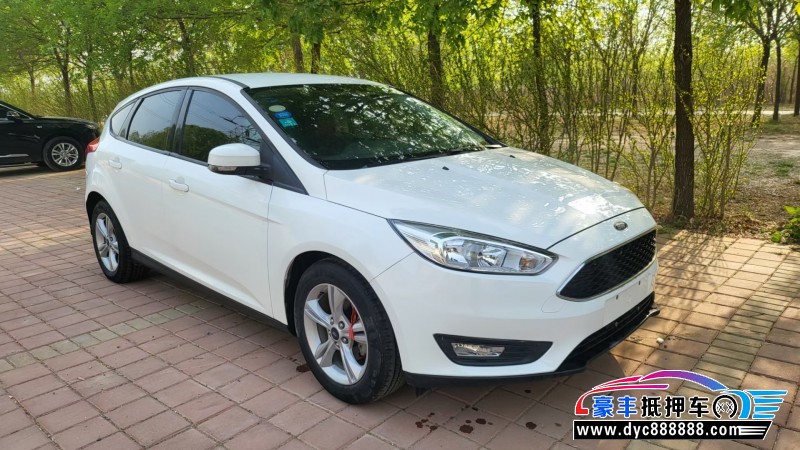 17年福特福克斯轿车抵押车出售