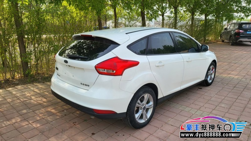 17年福特福克斯轿车抵押车出售