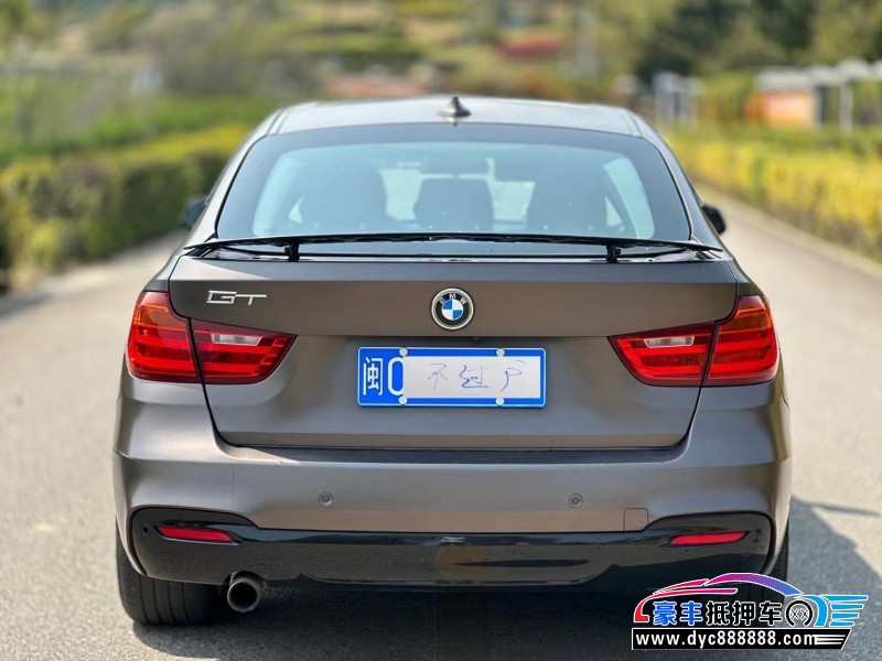 15年宝马3系轿车抵押车出售